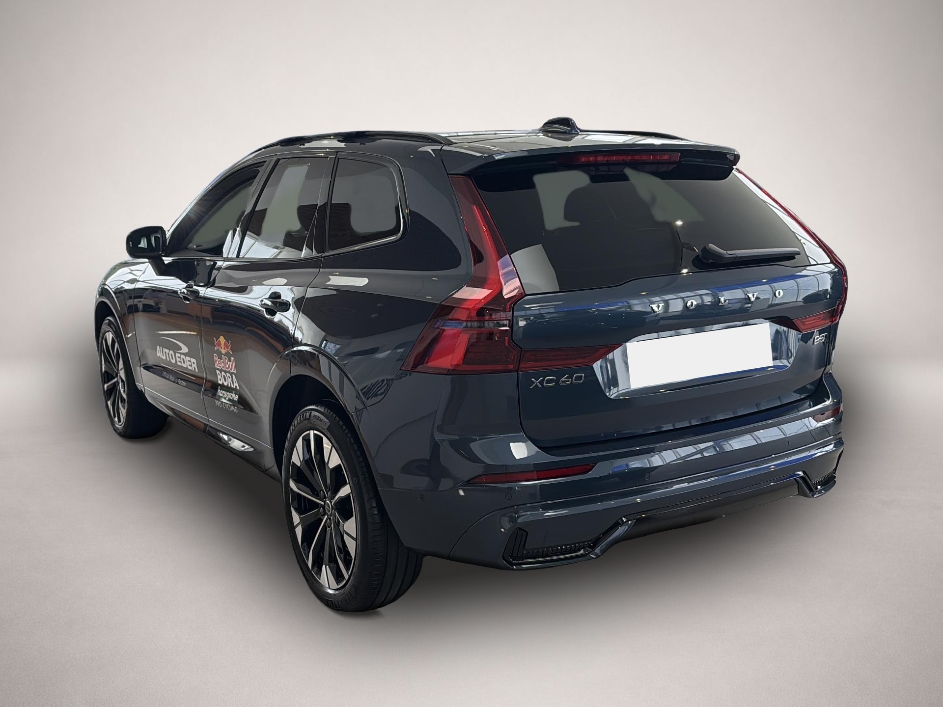 Volvo XC60 (05/2025, Benzin)