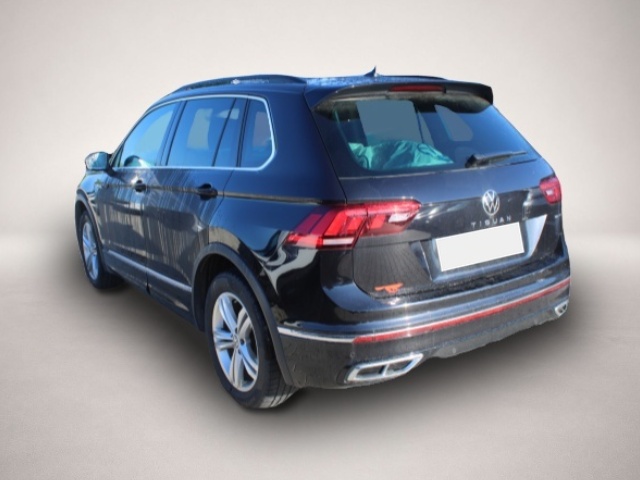 Volkswagen Tiguan (06/2021, )