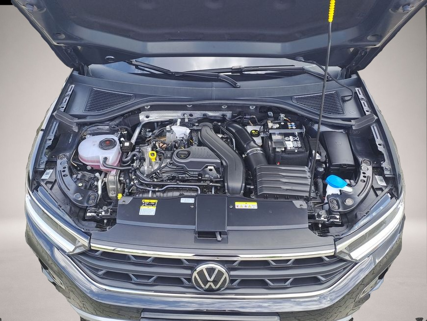 Volkswagen T-Roc (05/2025, Benzin)