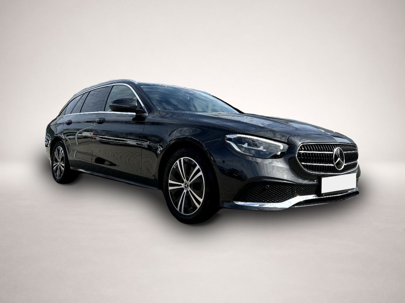Mercedes-Benz E 220 (04/2023, Diesel)