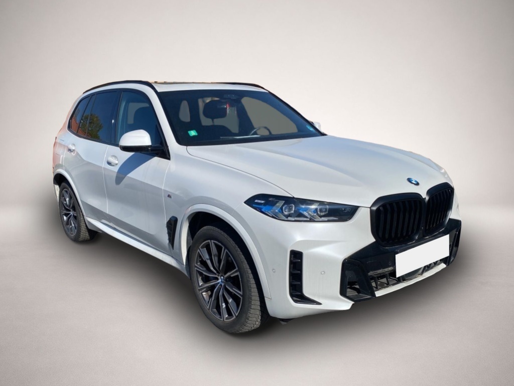 BMW X5 (08/2024, Diesel)