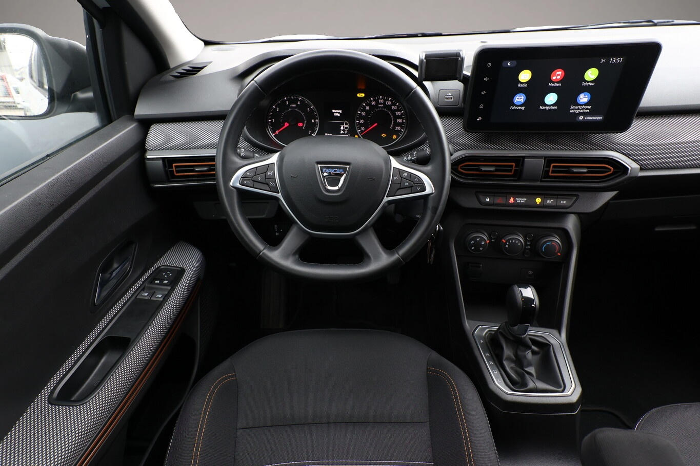 Dacia Sandero (11/2021, Benzin)