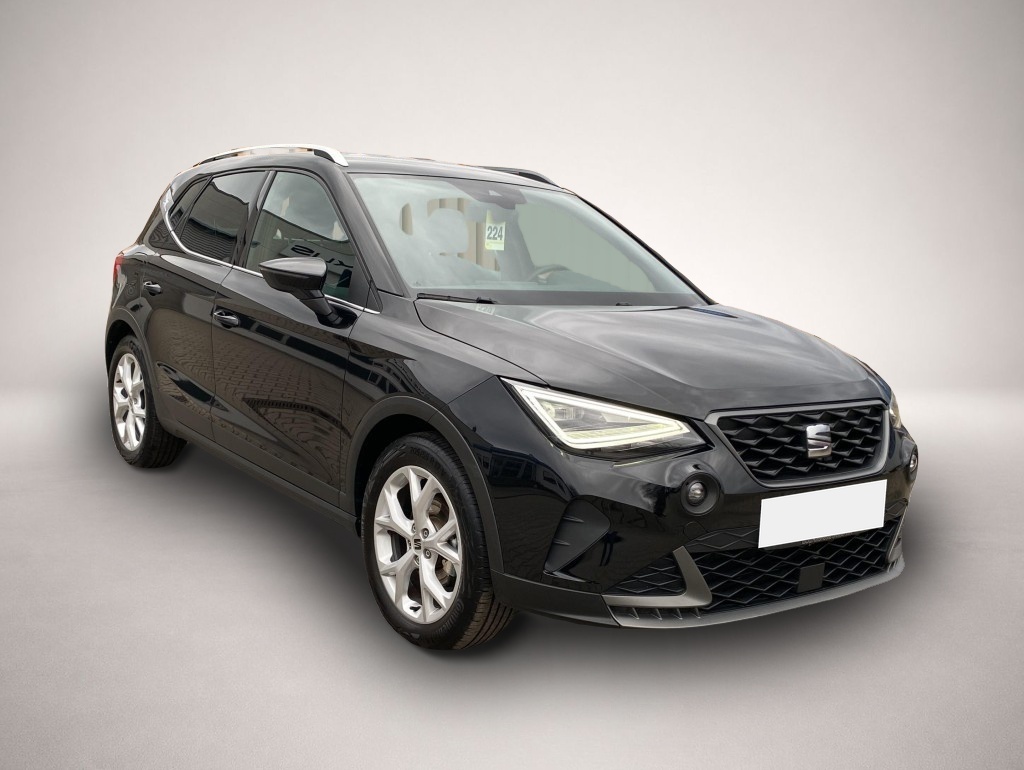 Seat Arona (03/2025, Benzin)