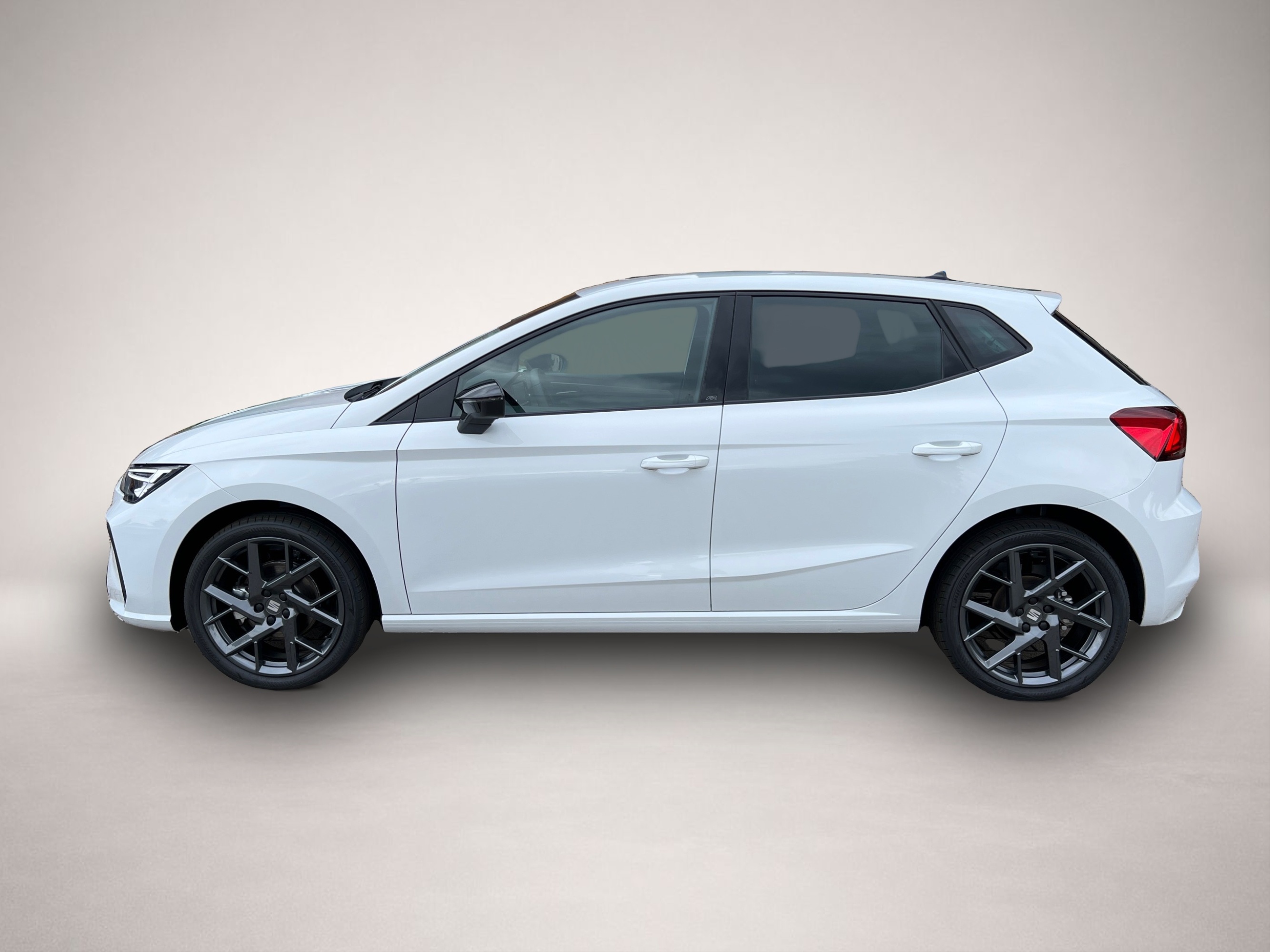 SEAT Ibiza, image 2 of 5