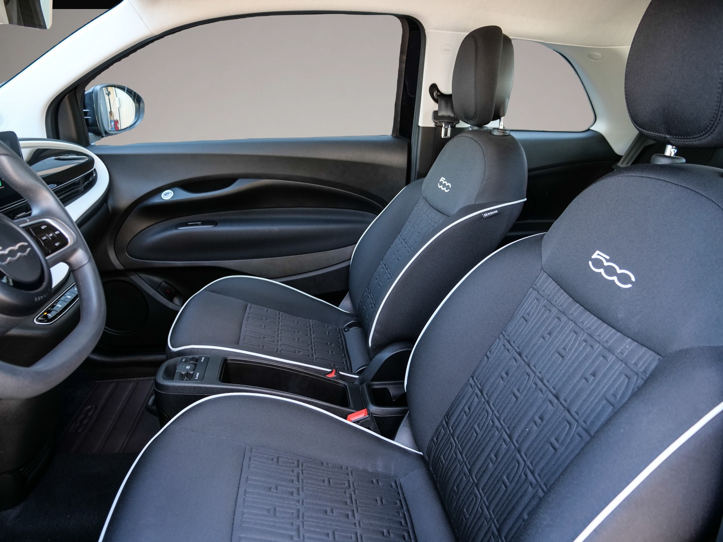 Fiat 500e (02/2023, ELECTRIC)