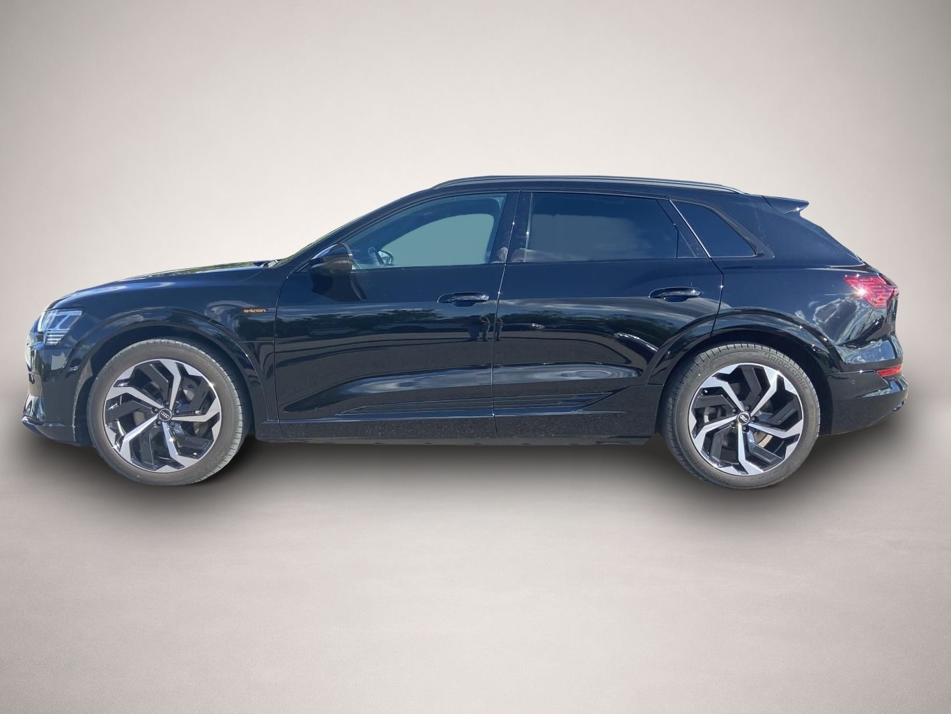 Audi e-tron (03/2023, ELECTRIC)