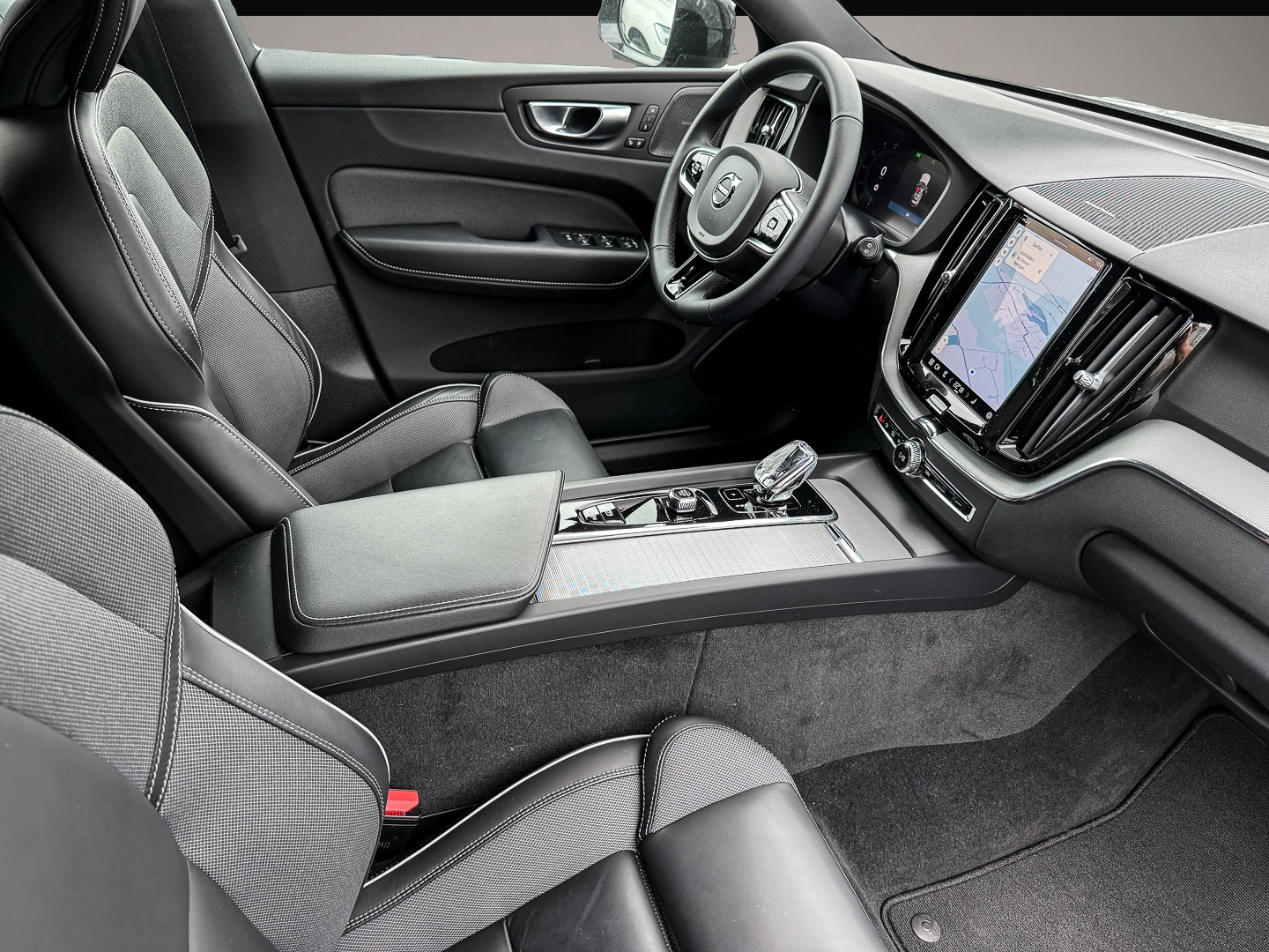 Volvo XC60 (12/2023, Diesel)