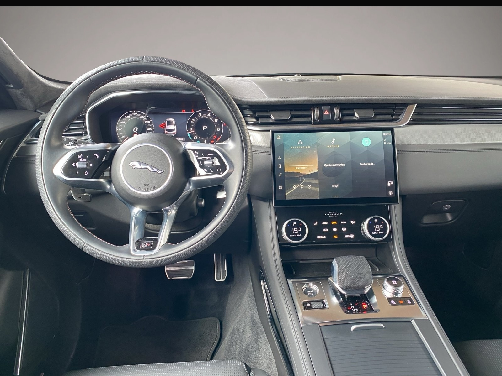 Jaguar F-Pace (07/2023, Benzin)