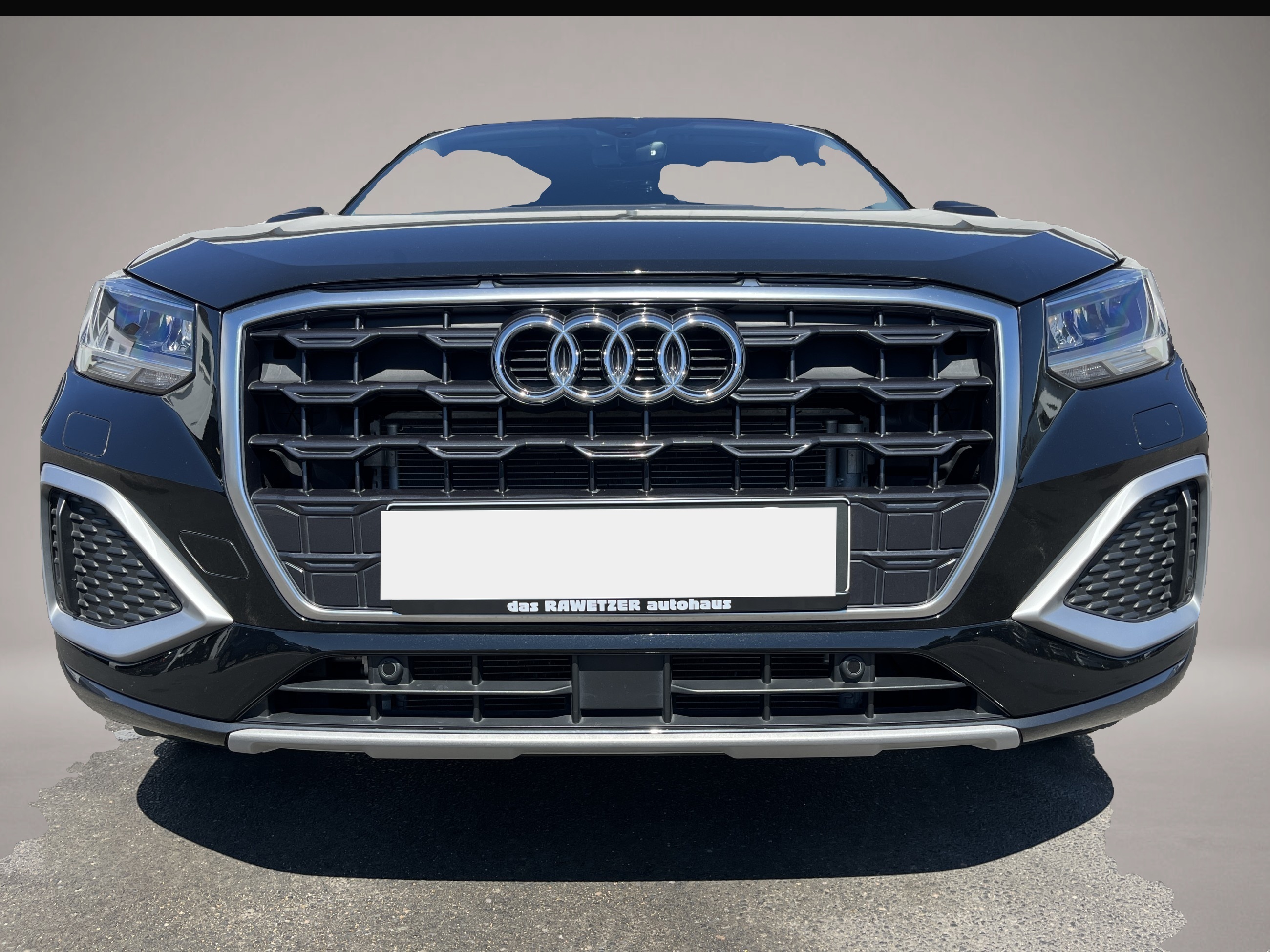 Audi Q2 (05/2024, Benzin)