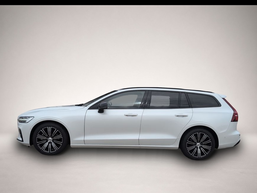 Volvo V60 (08/2025, Benzin)