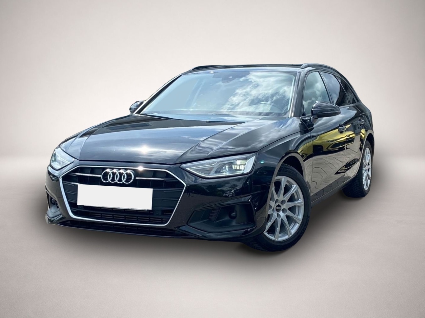 Audi A4 (08/2022, )