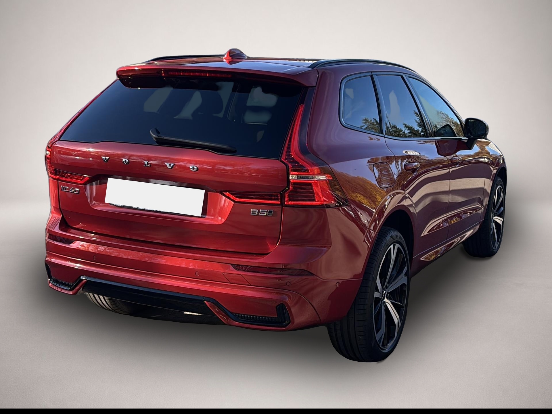 Volvo XC60 (02/2025, Benzin)