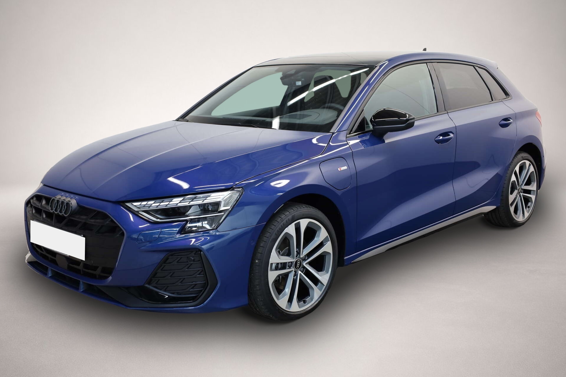 Audi A3 (08/2025, Hybrid (Benzin/Elektro))