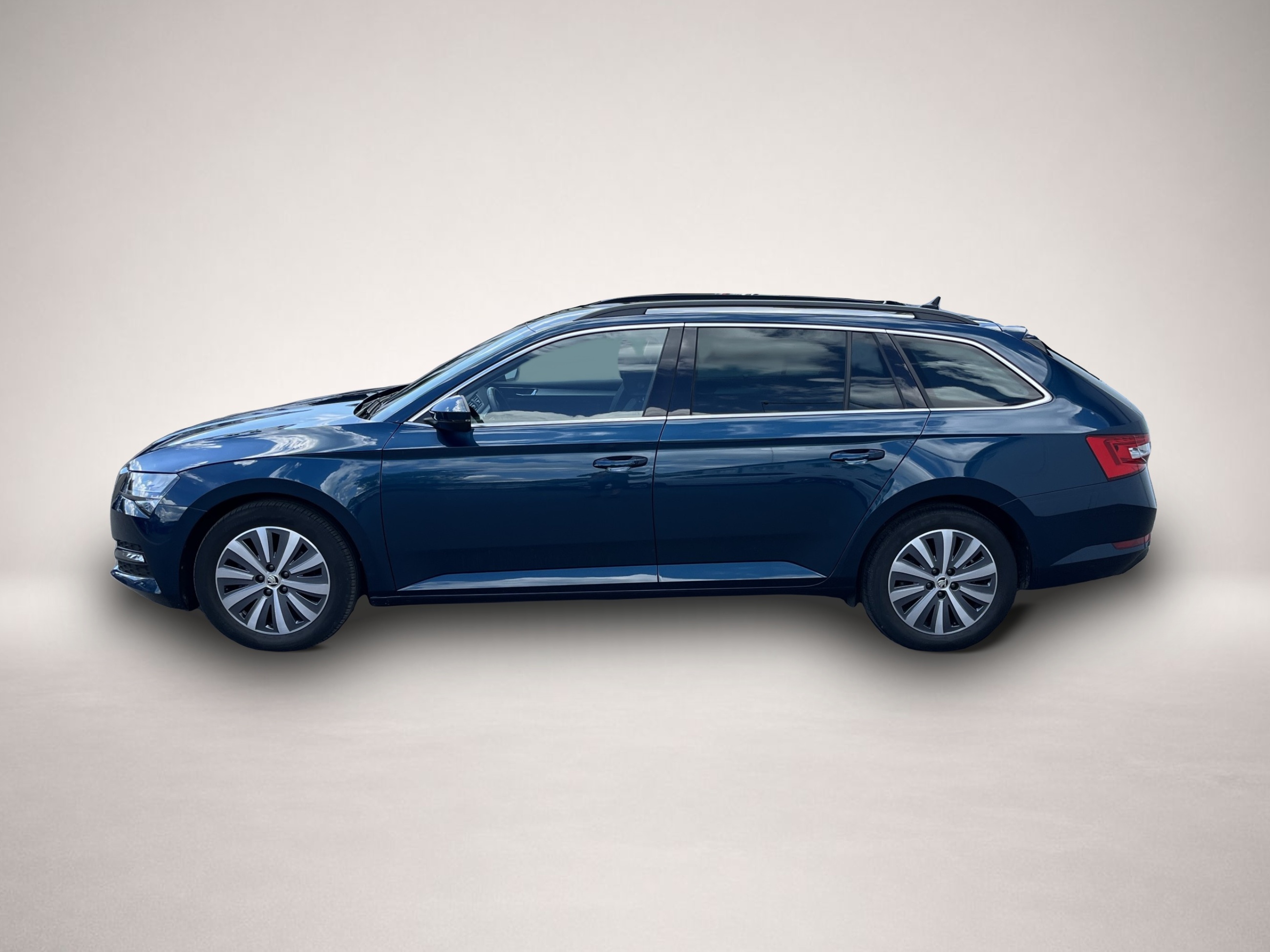 Skoda Superb (08/2022, Diesel)