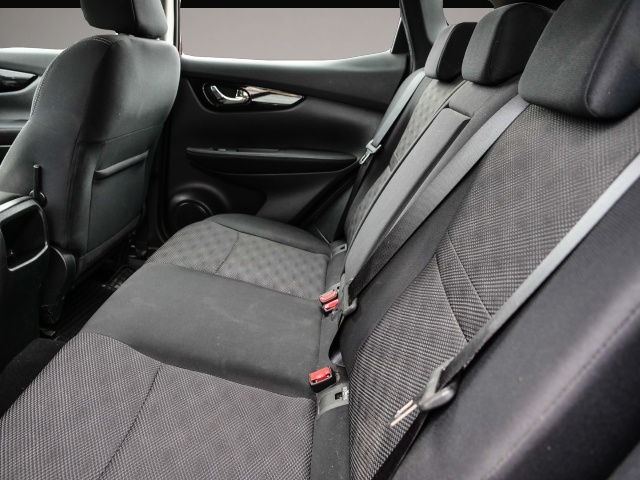 Nissan Qashqai (04/2016, Benzin)