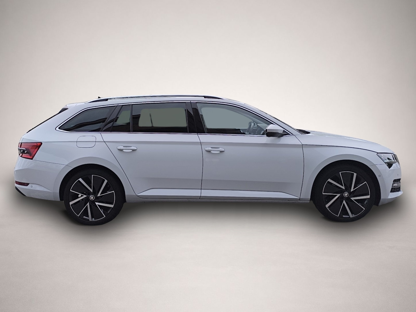 Skoda Superb (01/2024, Diesel)