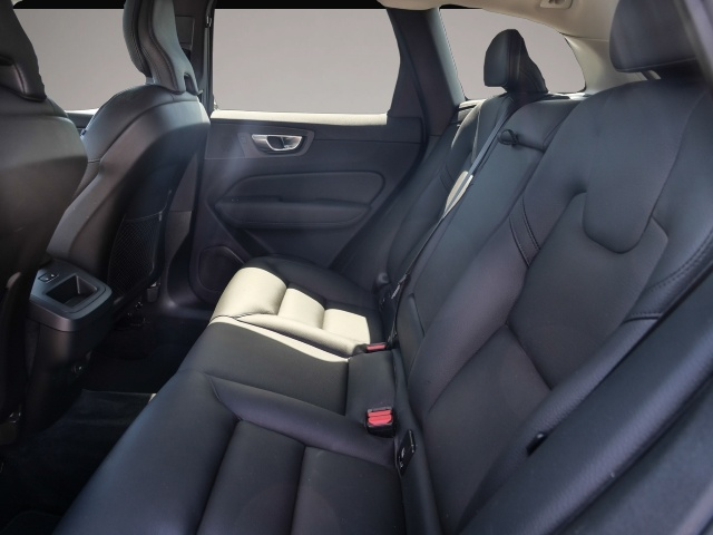 Volvo XC60 (12/2023, Benzin)