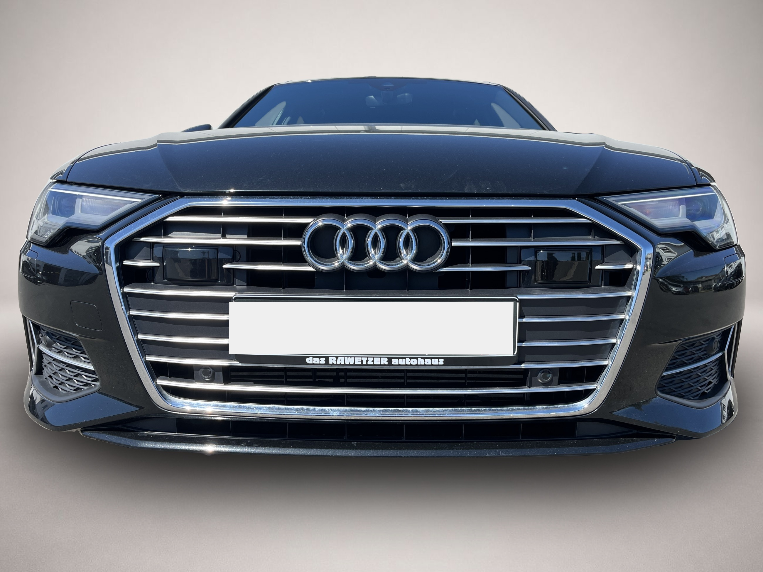 Audi A6 (02/2023, Benzin)