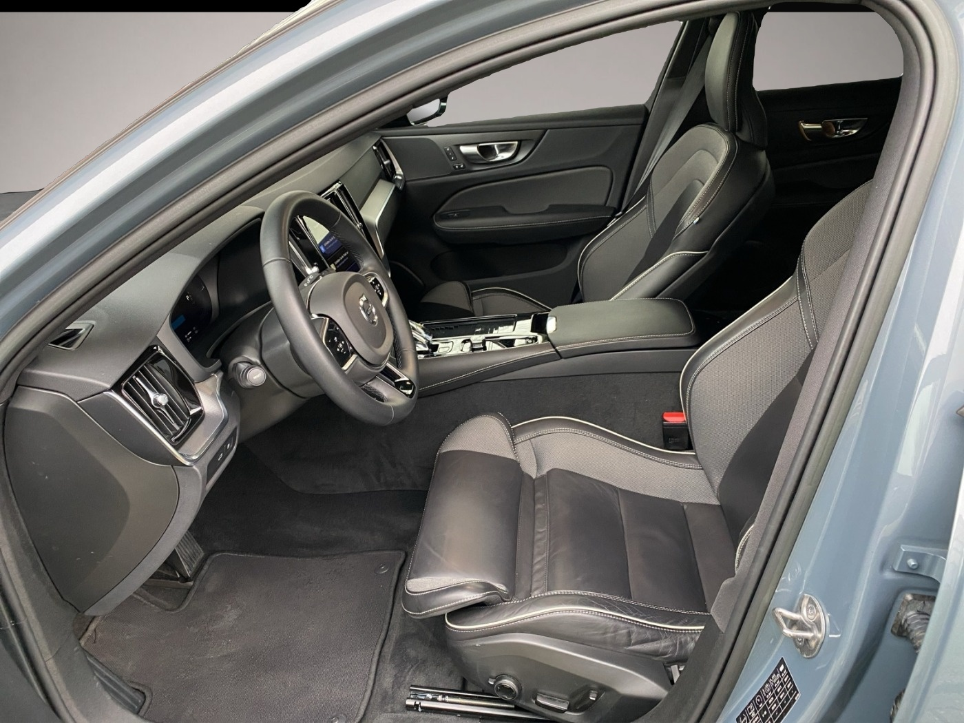 Volvo V60 (02/2023, )