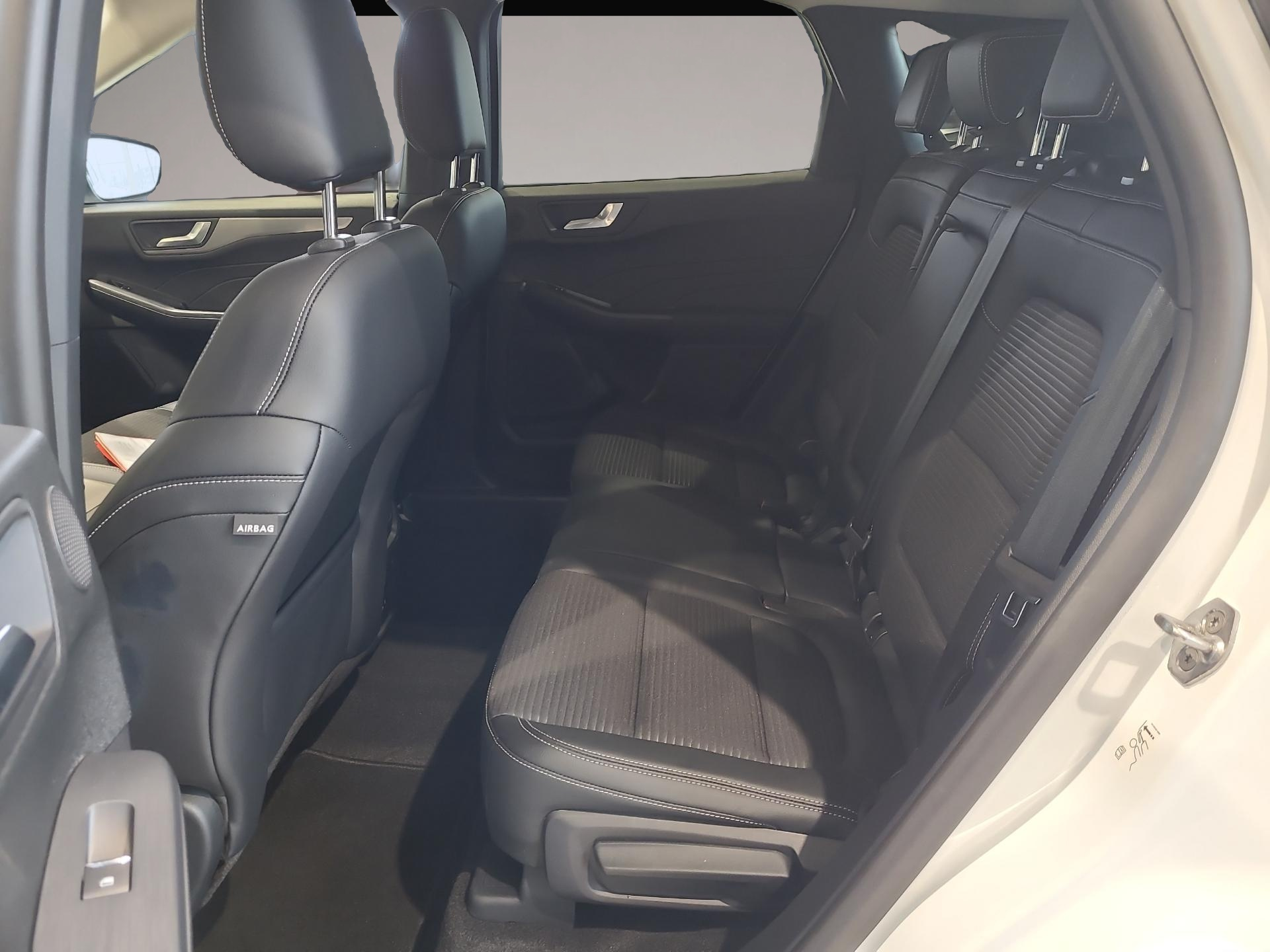 Ford Kuga (10/2022, Diesel)