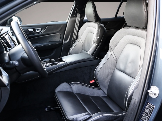 Volvo V60 (12/2022, Hybrid (Benzin/Elektro))