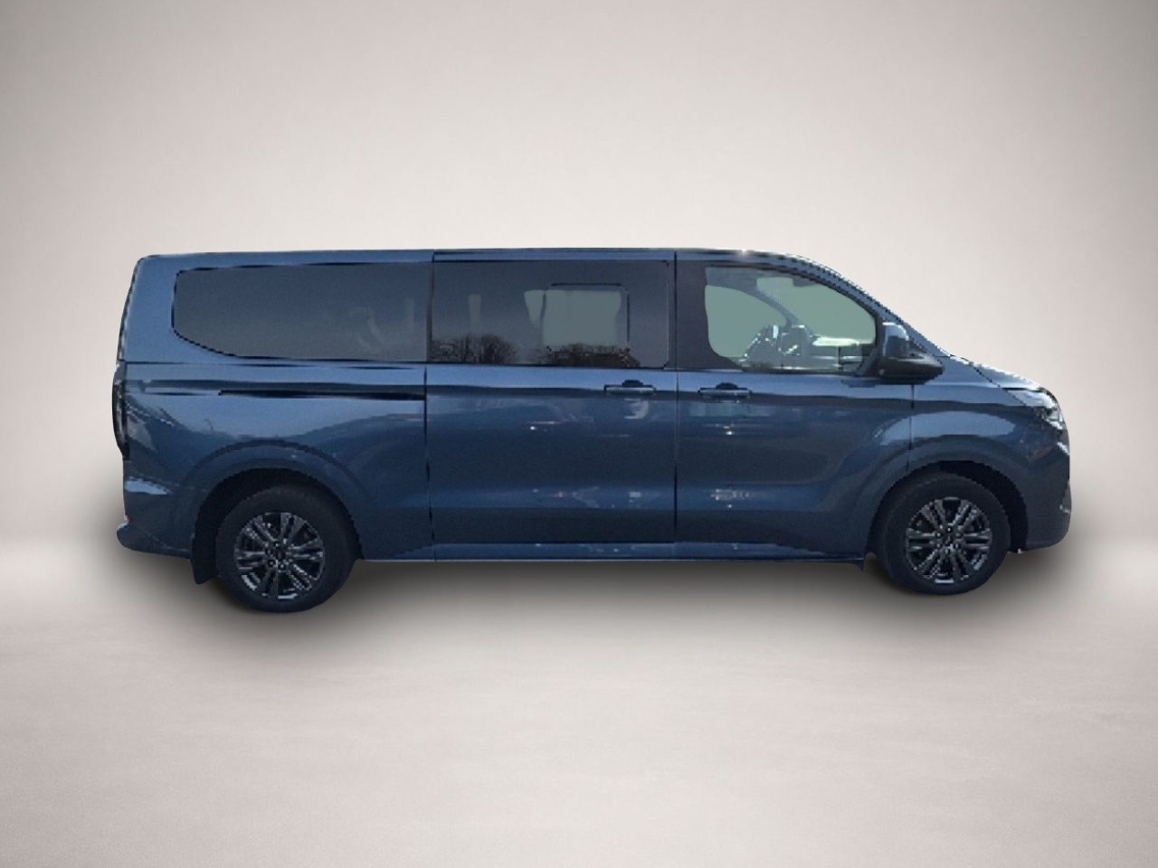 Ford Tourneo Custom (02/2025, Diesel)