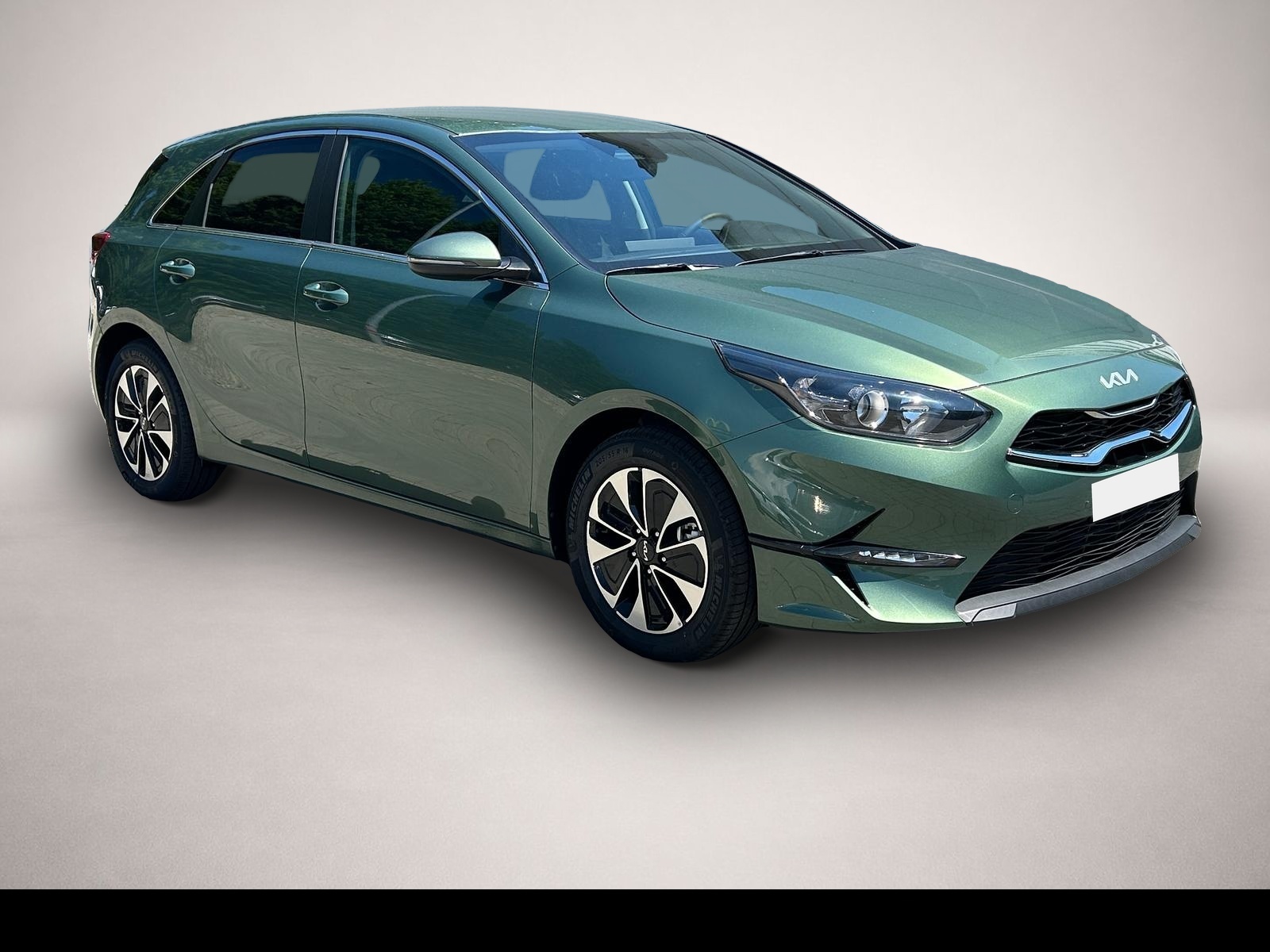 KIA cee'd / Ceed (12/2025, Benzin)