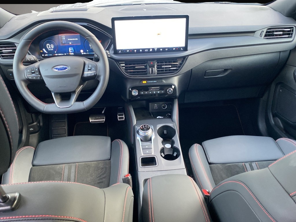 Ford Kuga (06/2025, Benzin)