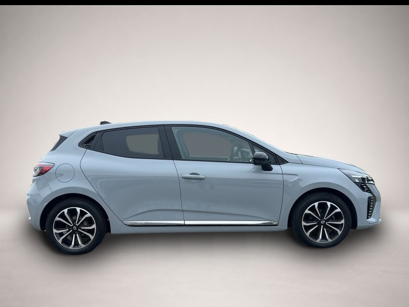 Renault Clio (05/2025, Benzin)