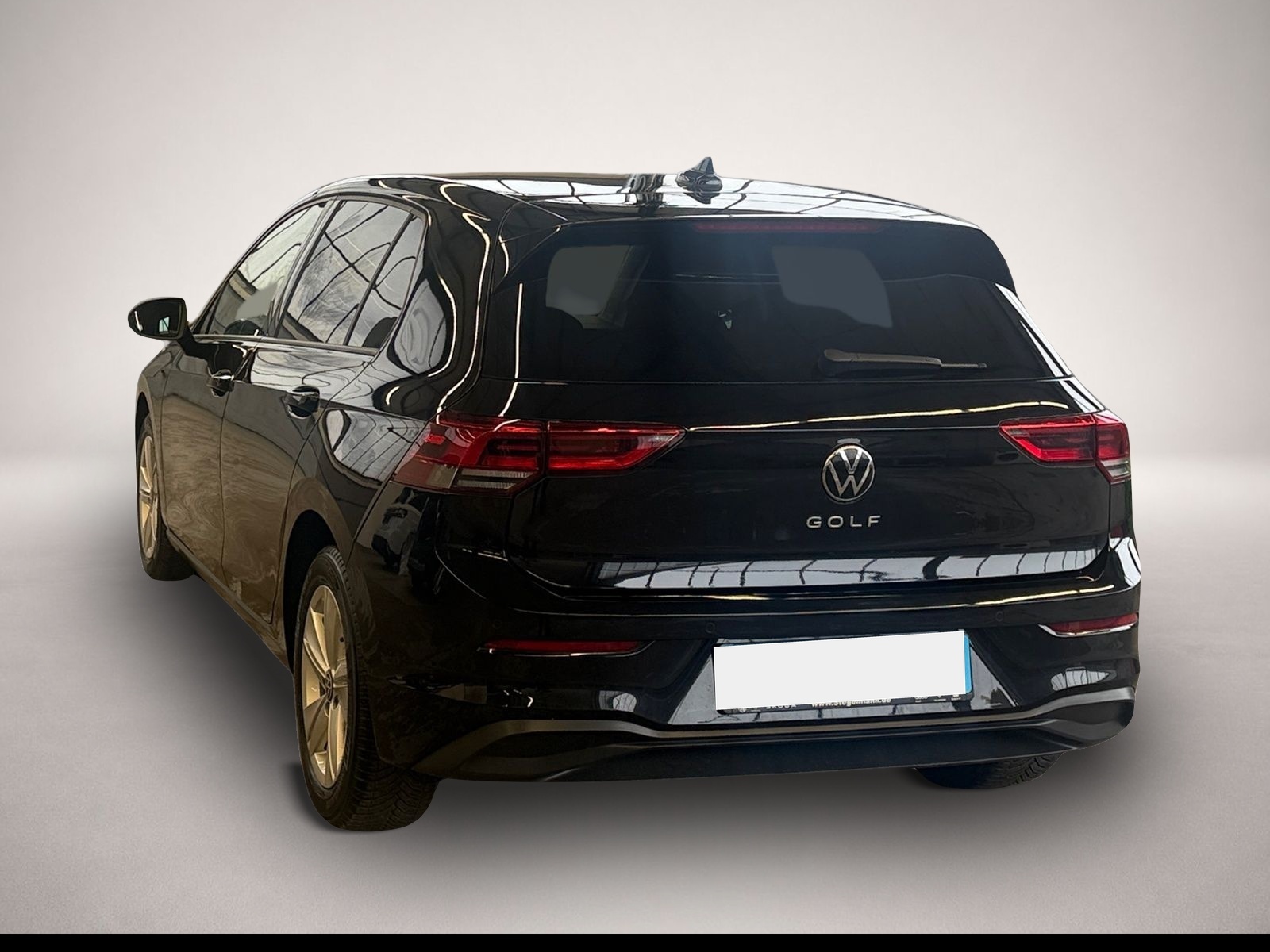 Volkswagen Golf (02/2023, Benzin)
