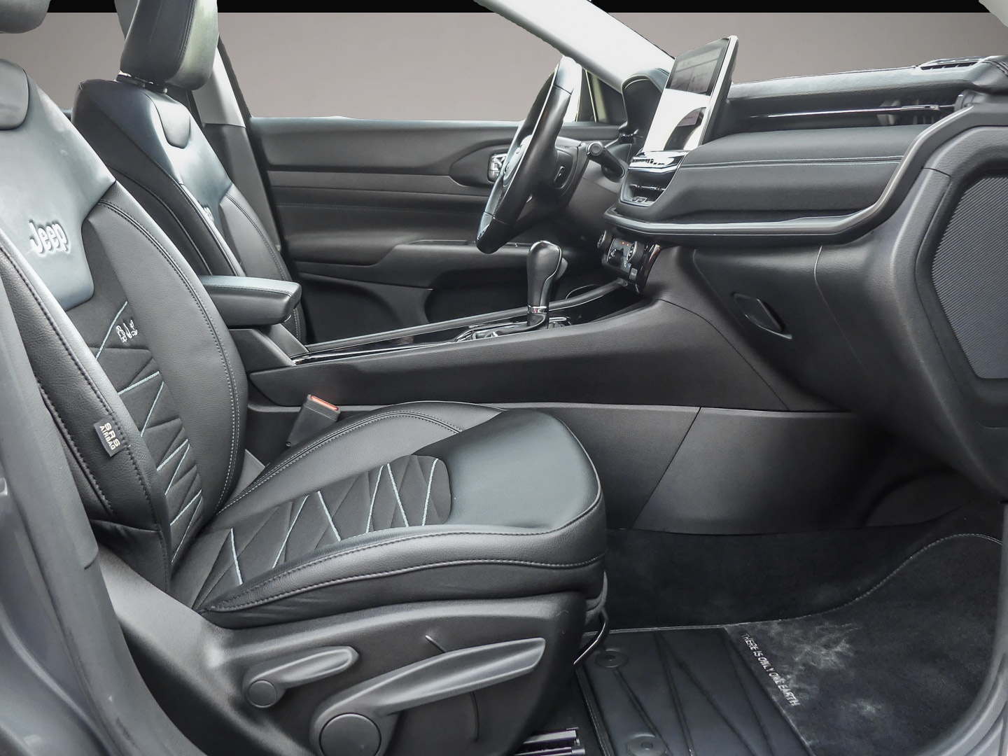 Jeep Compass (08/2022, )