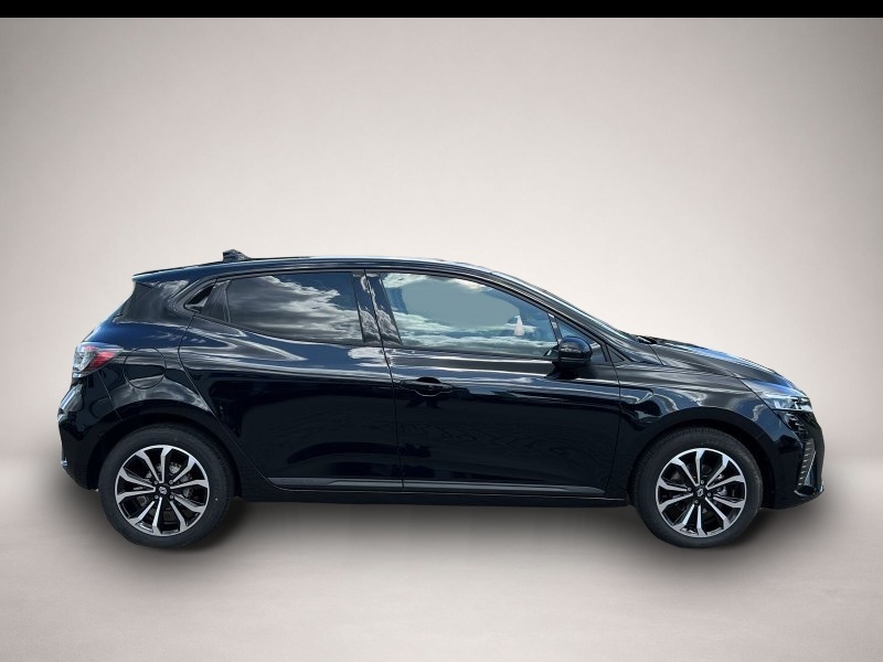Renault Clio (11/2025, Benzin)