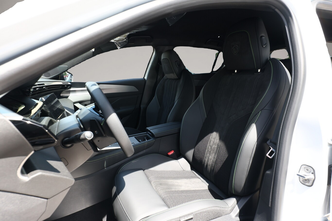 Peugeot 308 (02/2026, Benzin)