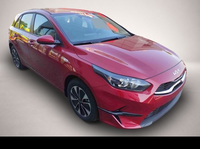 KIA cee'd / Ceed (03/2026, Benzin)