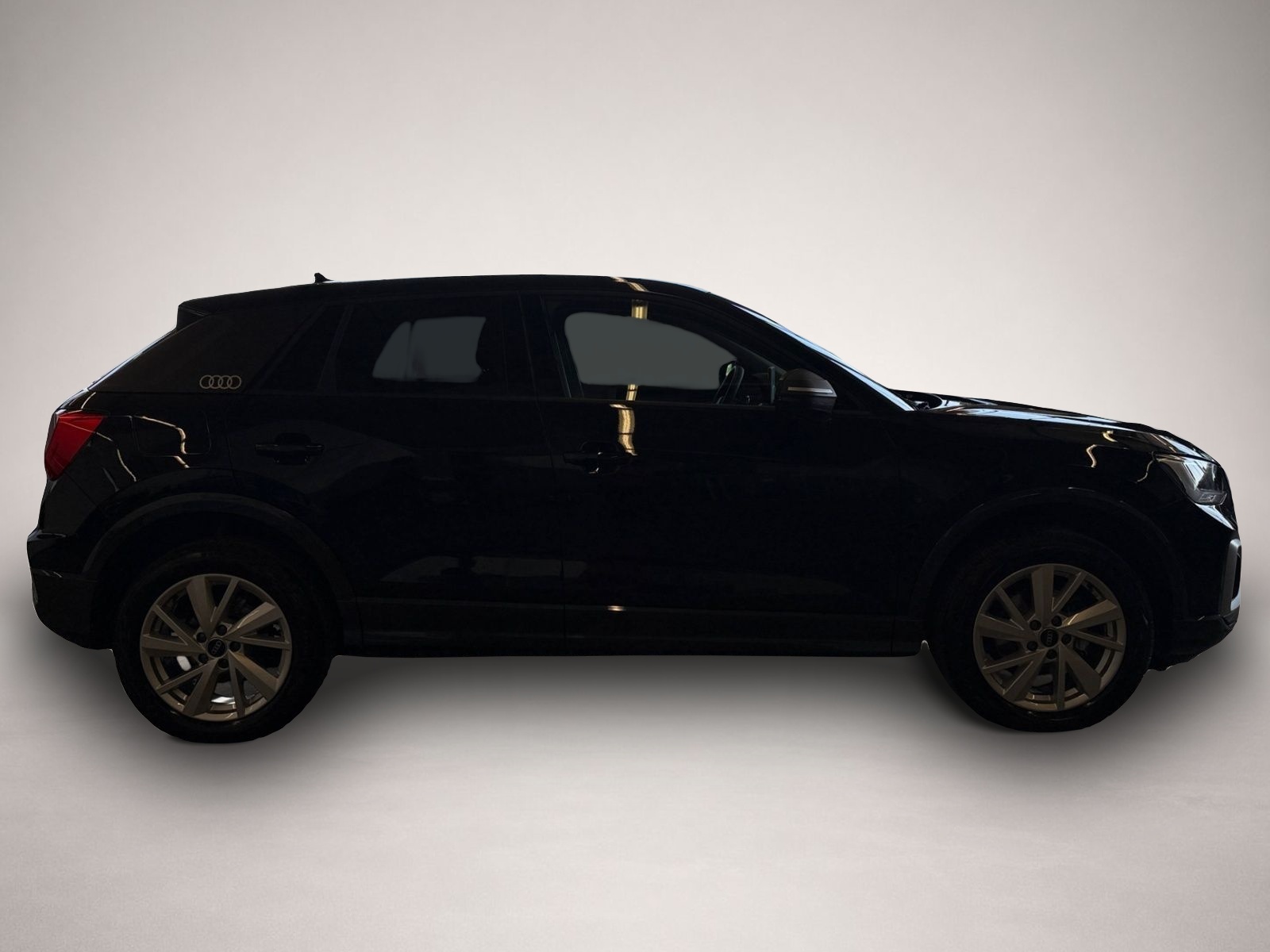 Audi Q2 (09/2025, Benzin)