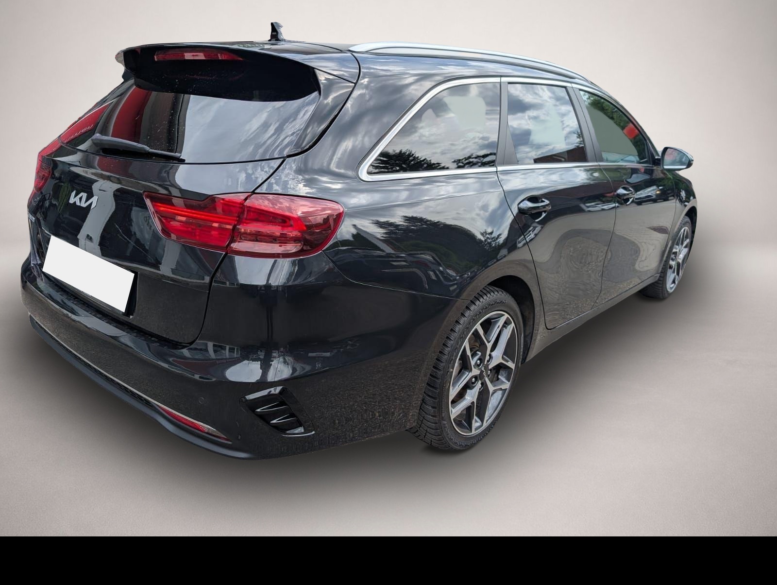 KIA cee'd / Ceed (10/2023, Benzin)
