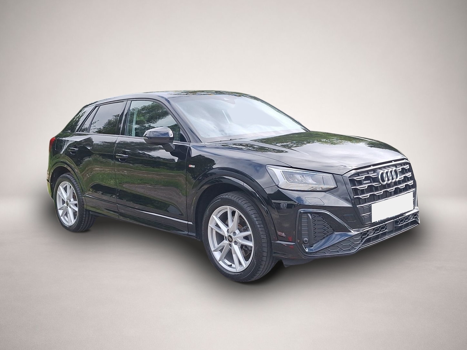 Audi Q2 (08/2025, Benzin)