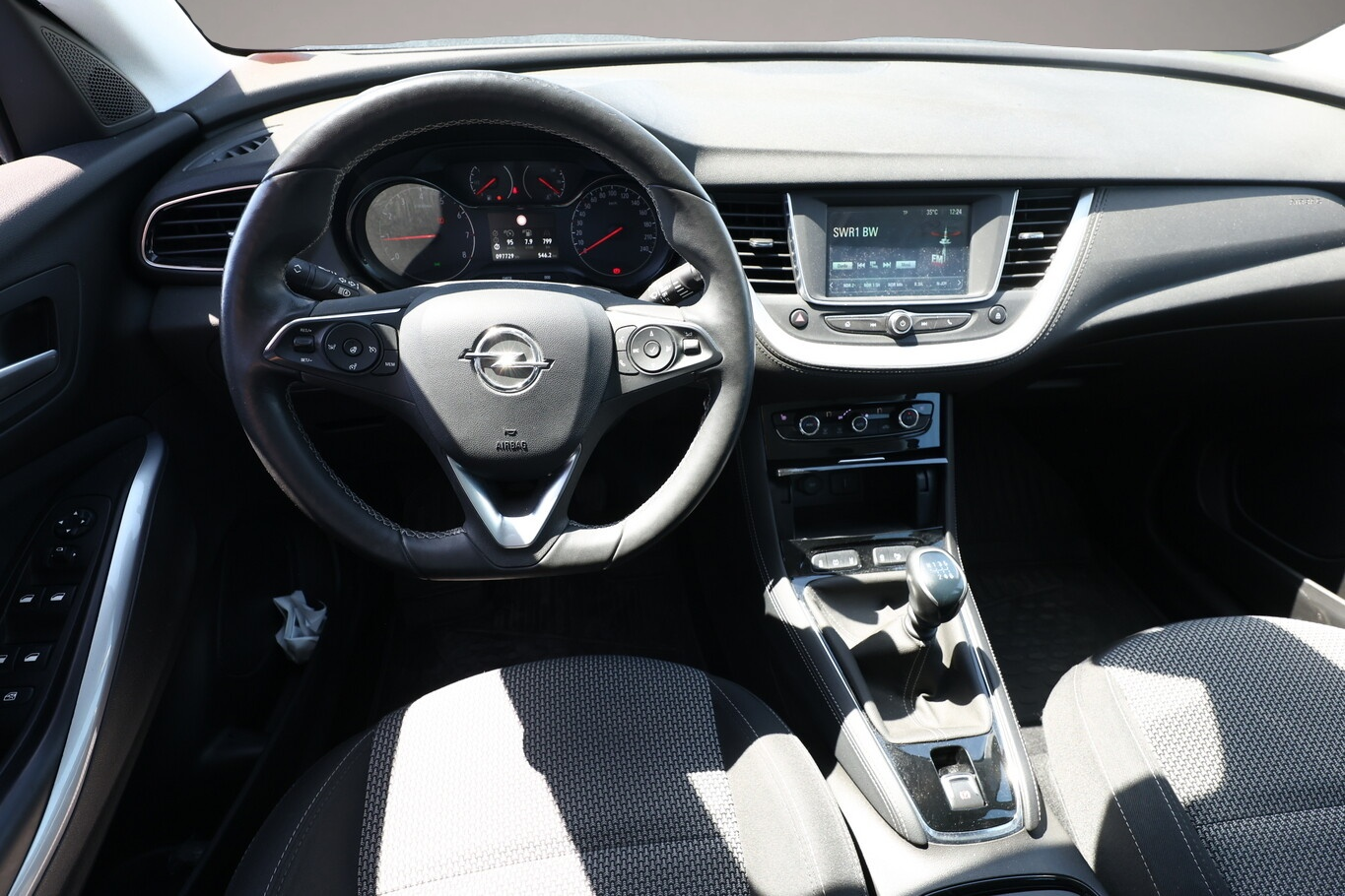 Opel Grandland (X) (12/2020, Benzin)