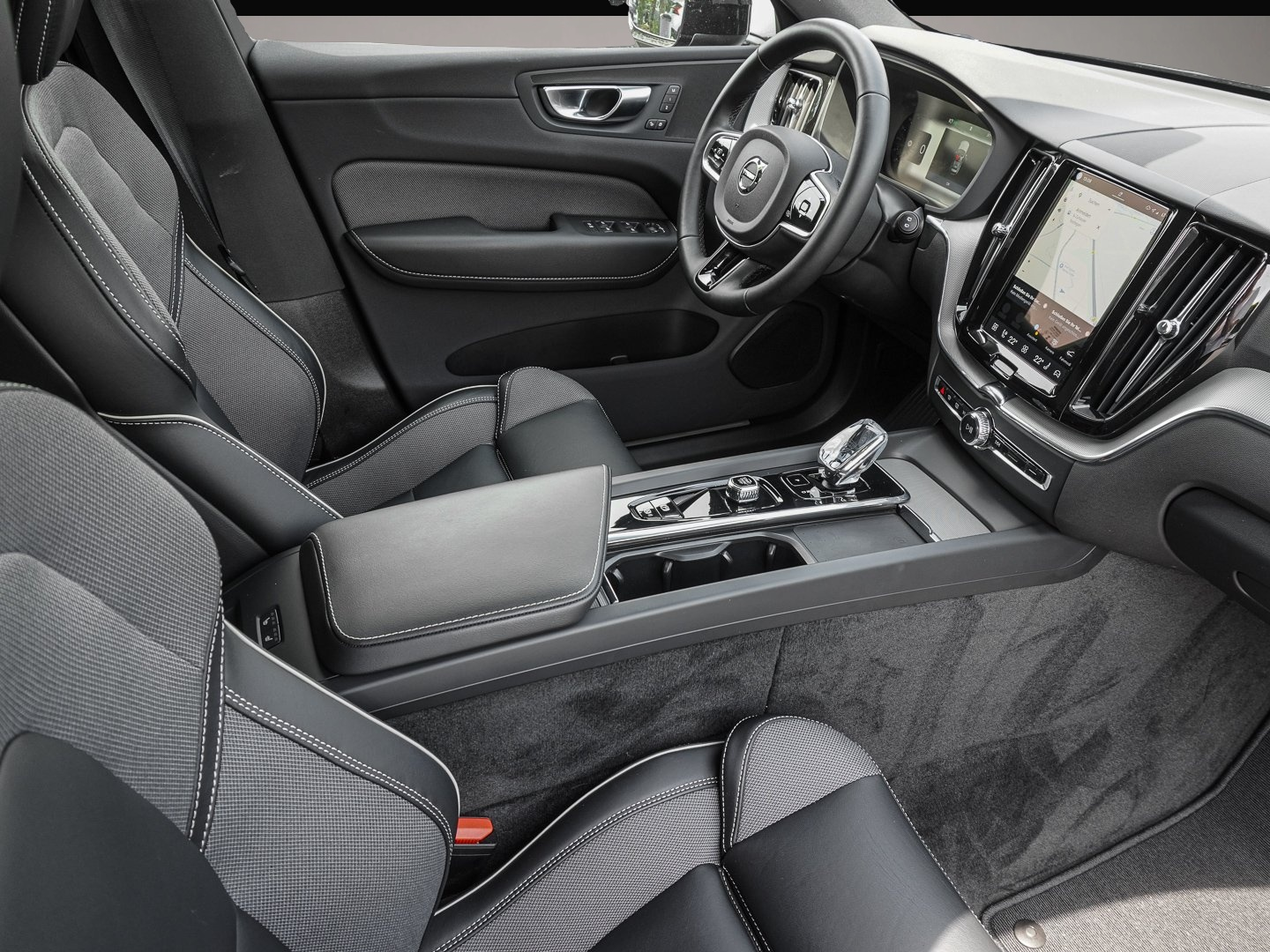 Volvo XC60 (02/2025, )