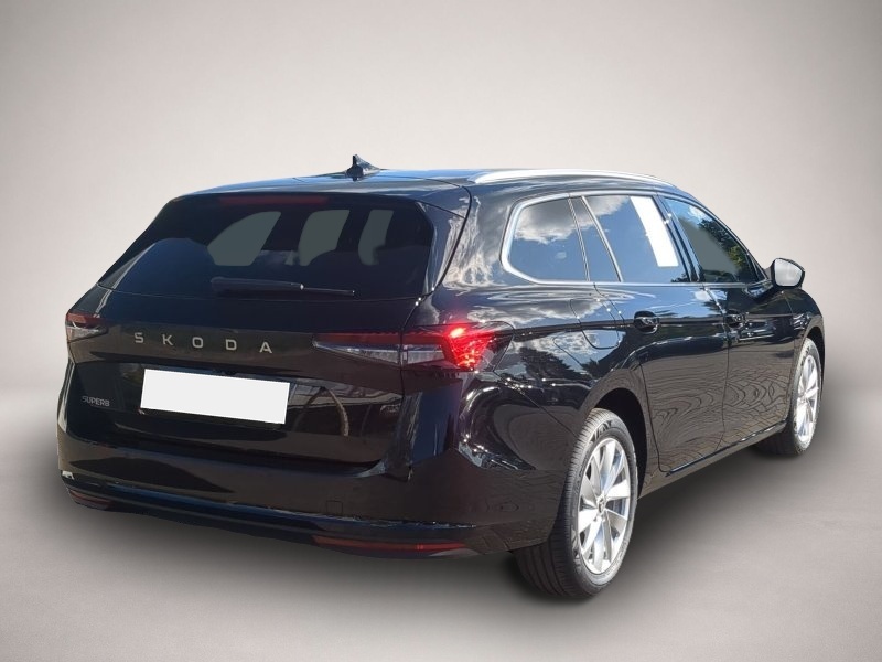 Skoda Superb (09/2025, Diesel)
