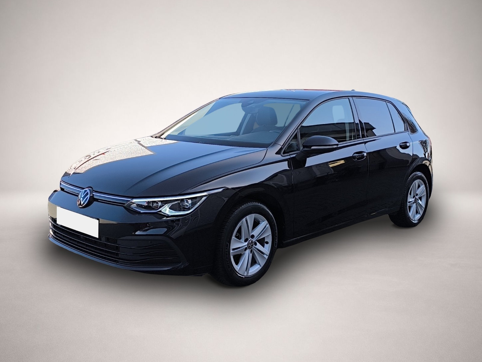Volkswagen Golf (02/2023, Benzin)