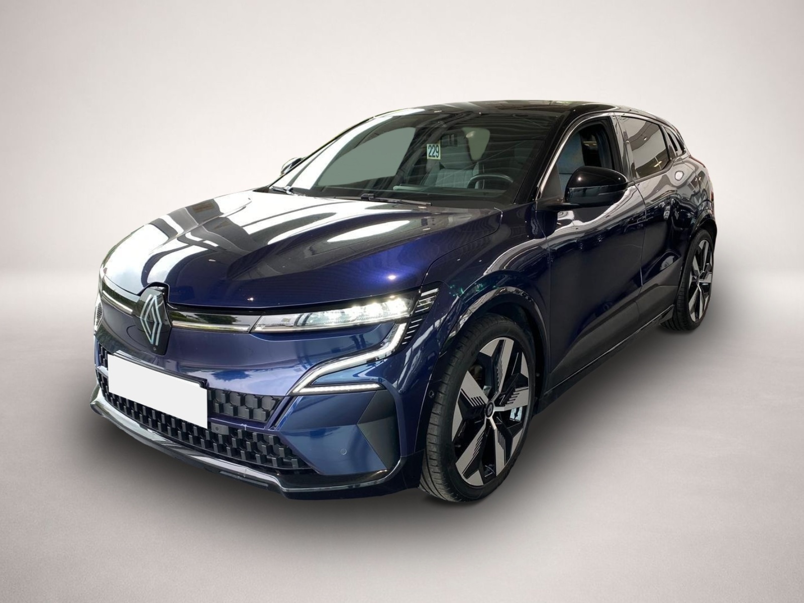 Renault Megane E-TECH (08/2023, ELECTRIC)