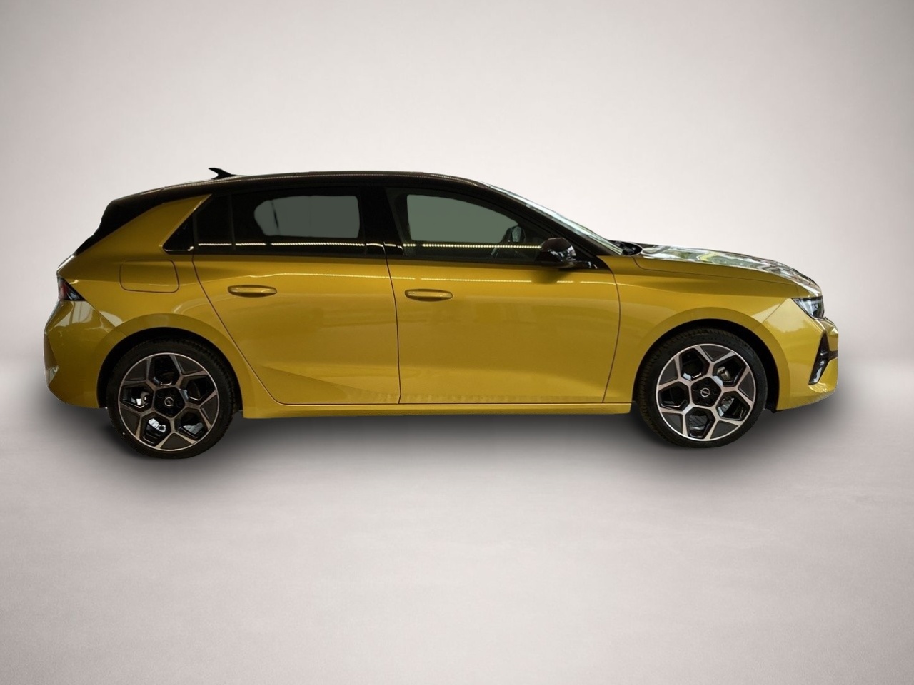 Opel Astra (06/2023, Benzin)