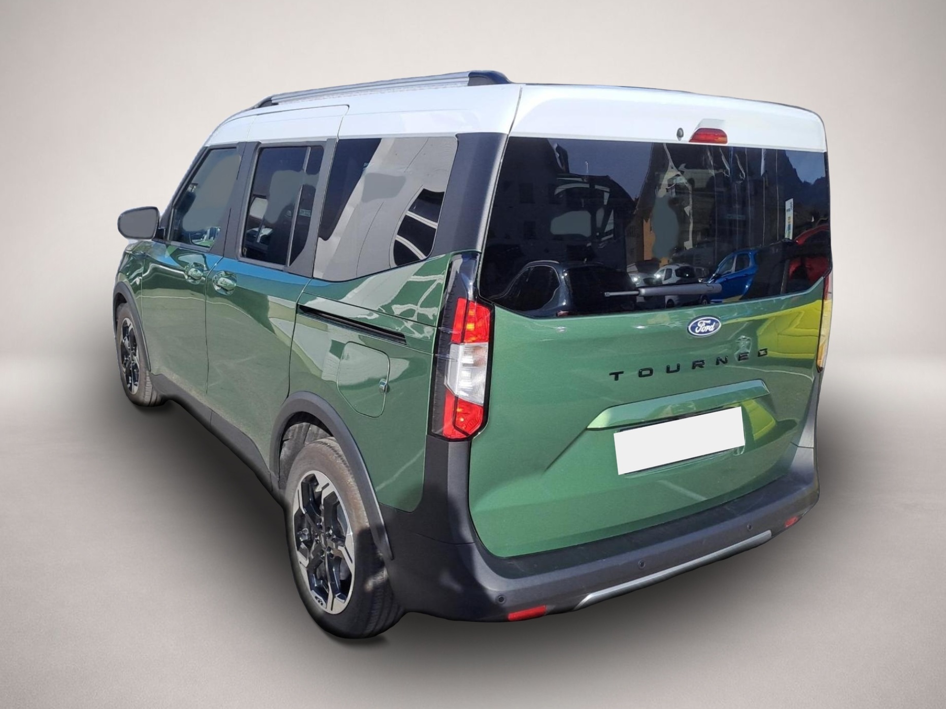 Ford Tourneo Courier (06/2025, Benzin)