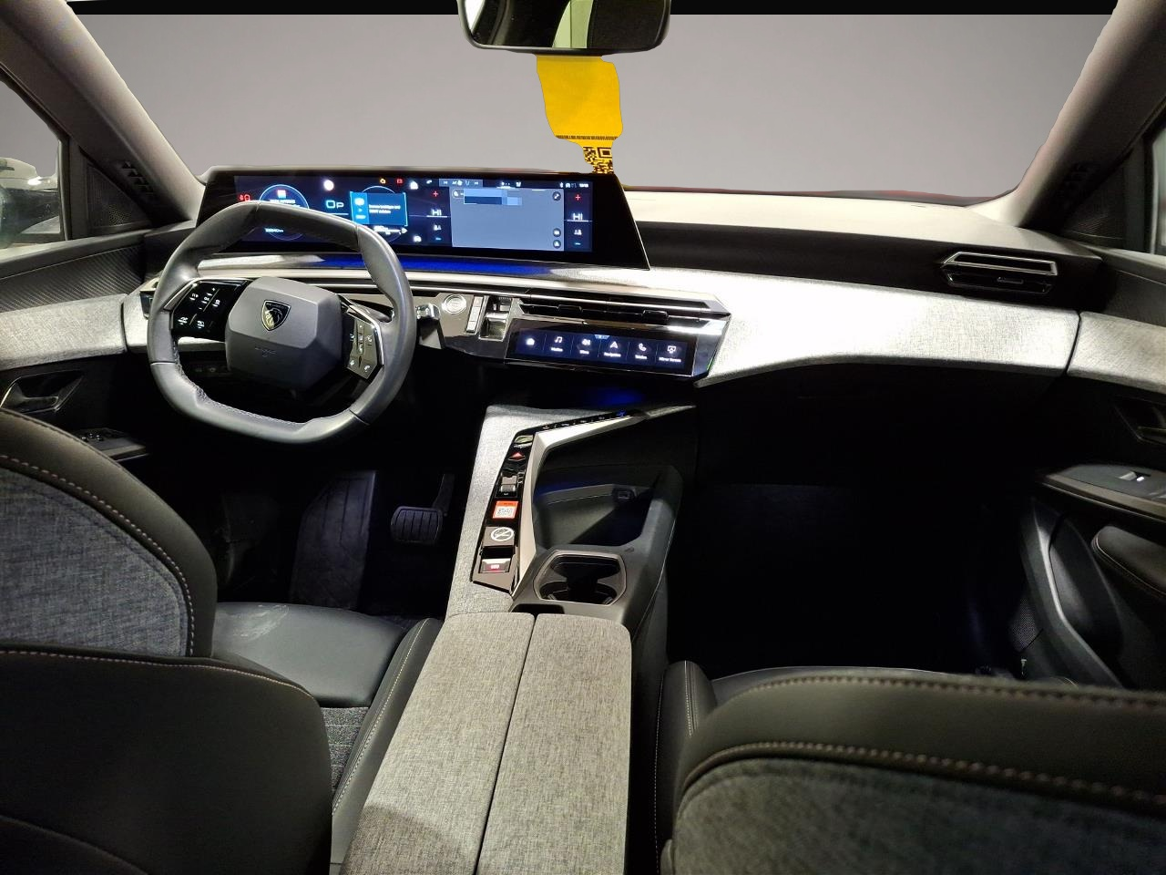 Peugeot 5008 (03/2025, Benzin)