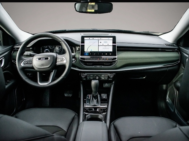 Jeep Compass (02/2025, Benzin)