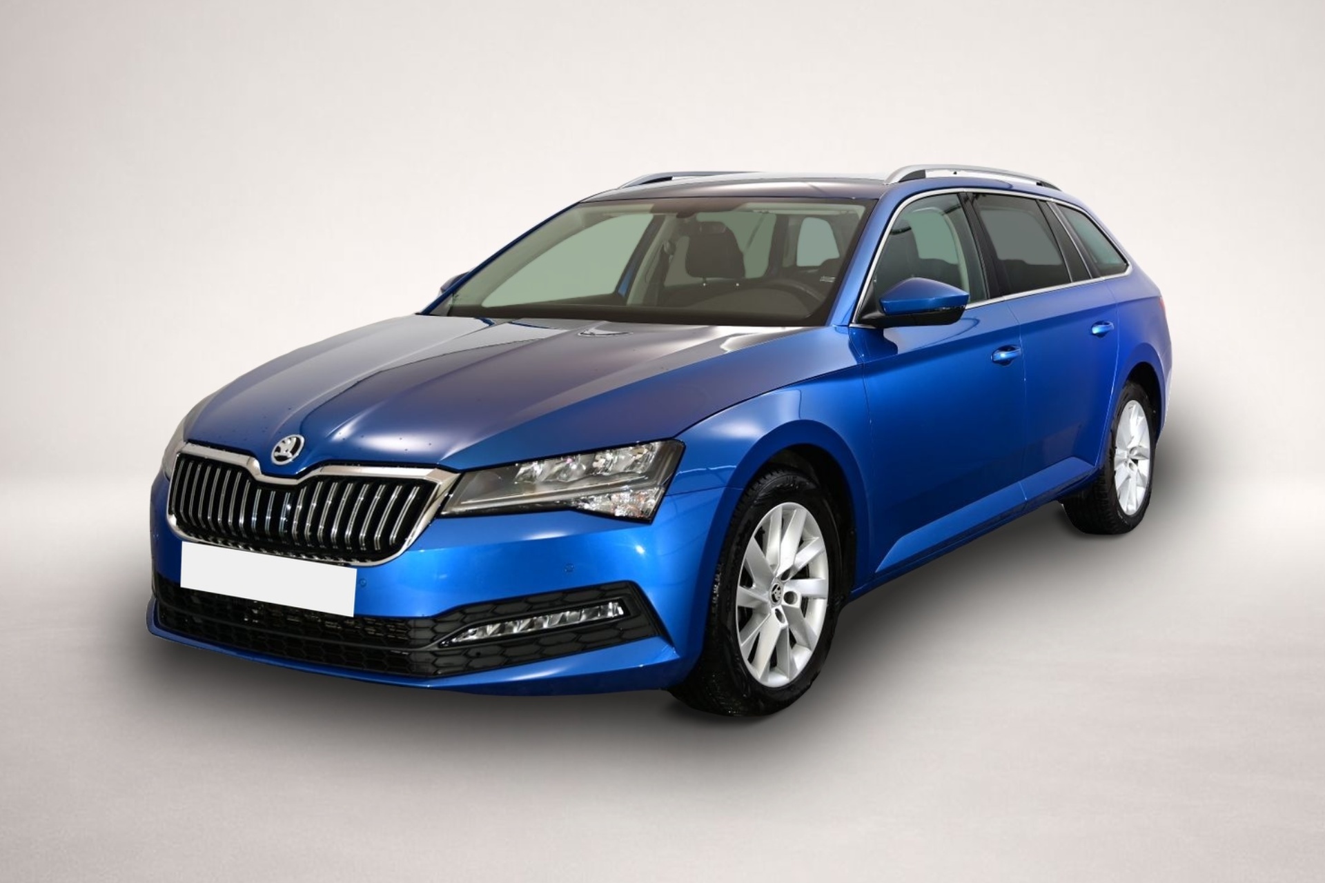 Skoda Superb (06/2024, Benzin)