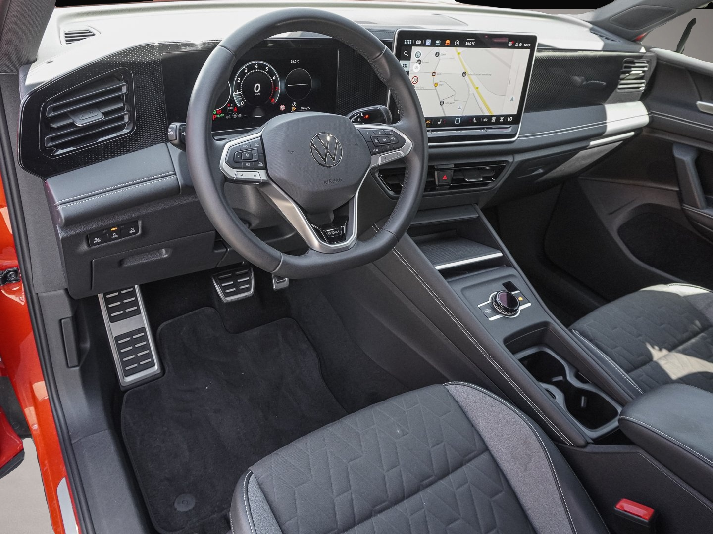 Volkswagen Tiguan (10/2025, Benzin)