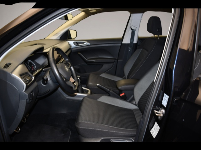 Volkswagen T-Cross (03/2022, )