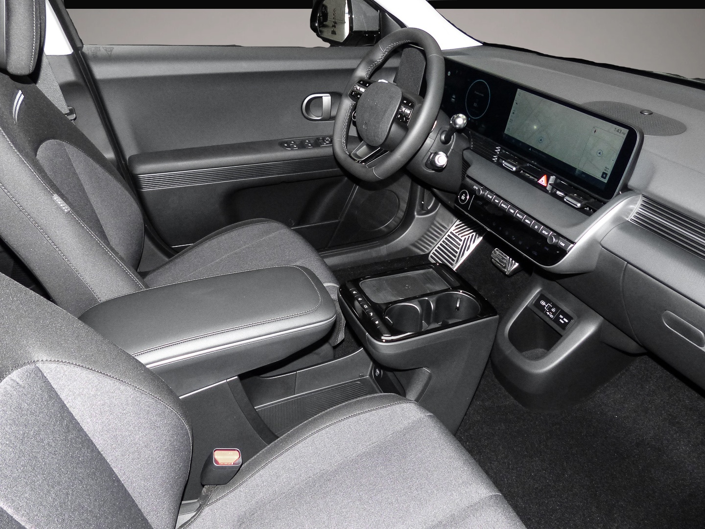 Hyundai IONIQ 5 (06/2026, ELECTRIC)
